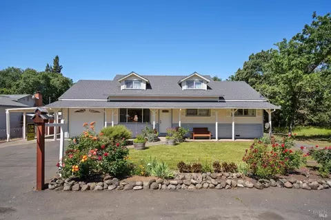 5519 Kay Dr, Windsor, CA 95492