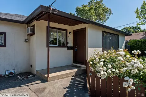 Exterior - 548 Peach St, Ukiah, CA 95482 photo 1 of 3