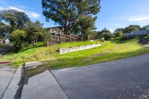 495 Cherry St, Petaluma, CA 94952 photo 3