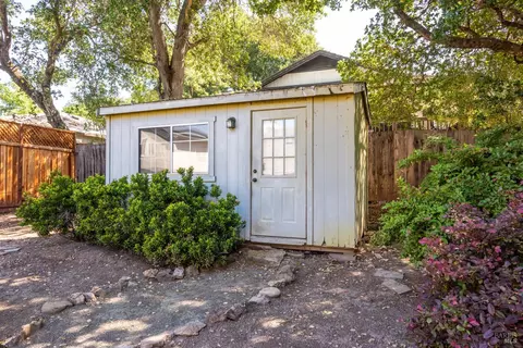 Exterior - 961 Central Ave, Sonoma, CA 95476 photo 3 of 6