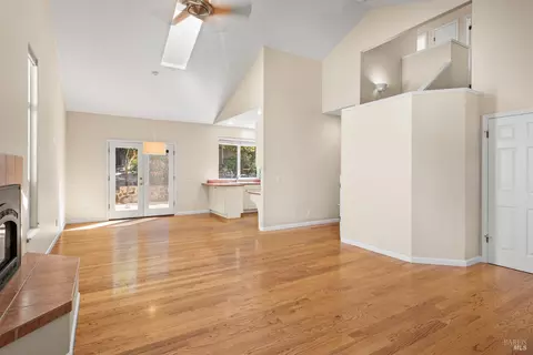 Living - 961 Central Ave, Sonoma, CA 95476 photo 5 of 5