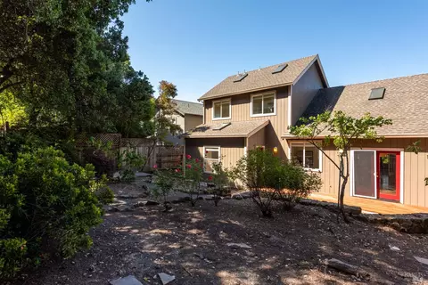 Exterior - 961 Central Ave, Sonoma, CA 95476 photo 4 of 6