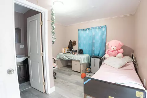 Bedroom - 100 Gleason Ave, Vallejo, CA 94590 photo 4 of 4