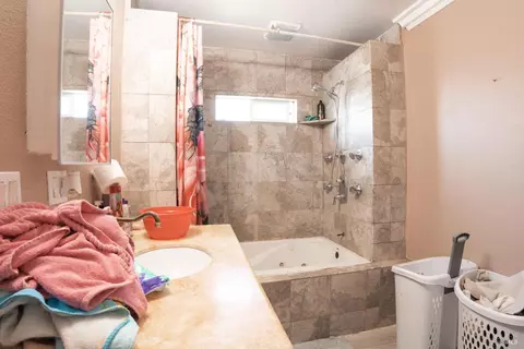 Bath - 100 Gleason Ave, Vallejo, CA 94590 photo 3 of 3