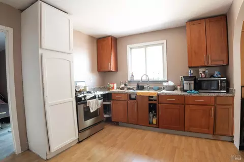 Kitchen - 100 Gleason Ave, Vallejo, CA 94590 photo 1 of 2