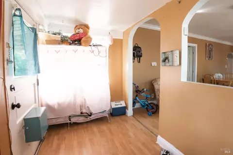 Entry Way - 100 Gleason Ave, Vallejo, CA 94590 photo 1 of 1