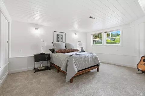 Bedroom - 283 E Blithedale Ave, Mill Valley, CA 94941 photo 3 of 6