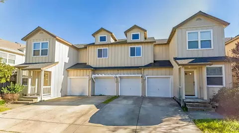 34 Randall Ln #A & B, Santa Rosa, CA 95409