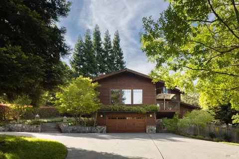 2487 Incline Dr, Santa Rosa, CA 95404