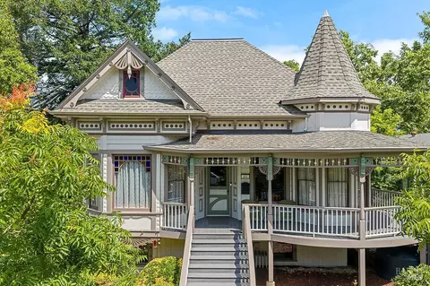 401 Matheson St, Healdsburg, CA 95448