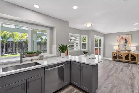 Kitchen - 220 Foster Ln, Dixon, CA 95620 photo 6 of 6