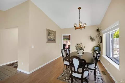 Dining - 172 Pinto Dr, Vallejo, CA 94591 photo 1 of 4