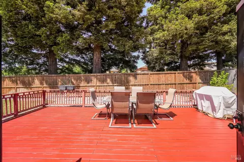 Exterior - 172 Pinto Dr, Vallejo, CA 94591 photo 9 of 20