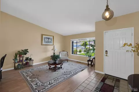 Entry Way - 172 Pinto Dr, Vallejo, CA 94591 photo 1 of 3