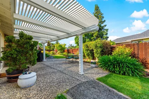 501 Walnut Dr, Fairfield, CA 94534 photo 48