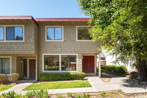 307 Scotia Ln, Novato, CA 94947