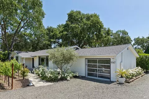Exterior - 1067-1069 Darms Ln, Napa, CA 94558 photo 21 of 38