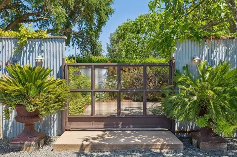 Exterior - 1067-1069 Darms Ln, Napa, CA 94558 photo 38 of 38