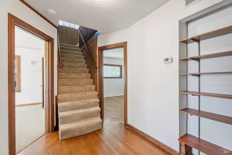 Entry Way - 132 E Valley St, Willits, CA 95490 photo 1 of 2