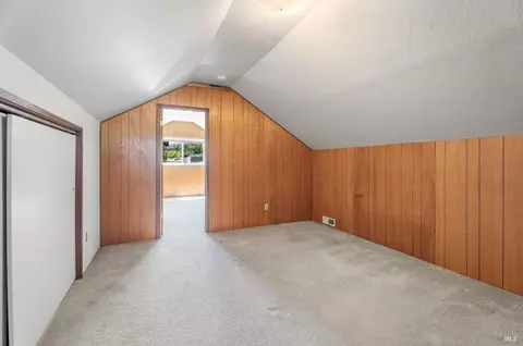 Bedroom - 132 E Valley St, Willits, CA 95490 photo 2 of 4