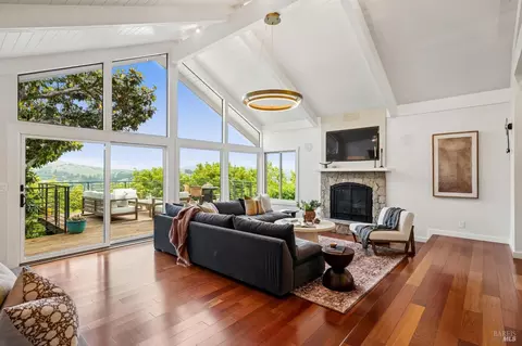 136 Reed Blvd, Mill Valley, CA 94941
