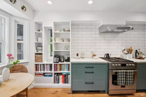 Kitchen - 12 Ridgeway Ln, Larkspur, CA 94939 photo 3 of 4