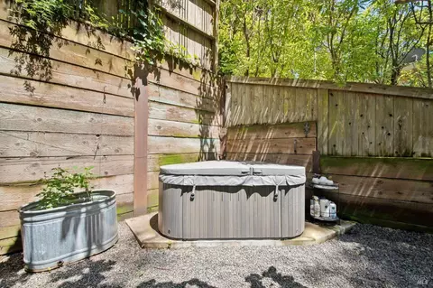 Other - 12 Ridgeway Ln, Larkspur, CA 94939 photo 7 of 8