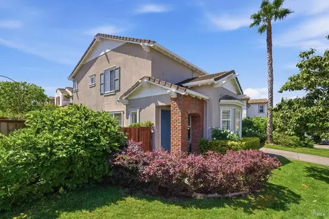 3 Mystic Ln, Novato, CA 94949