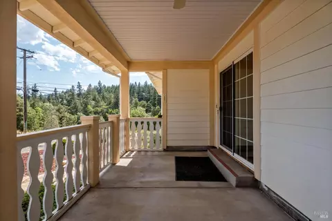 25815 Hawk Dr, Willits, CA 95490 photo 7