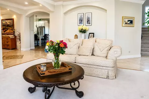 Living - 1740 Durrow Ct, Vallejo, CA 94591 photo 4 of 7