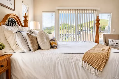 Bedroom - 1740 Durrow Ct, Vallejo, CA 94591 photo 3 of 5