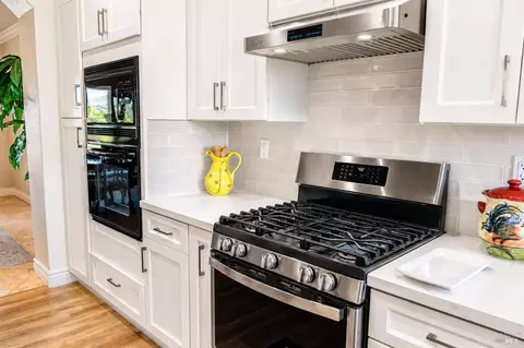 Kitchen - 1740 Durrow Ct, Vallejo, CA 94591 photo 4 of 5