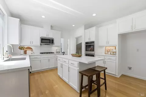 Kitchen - 5148 Renaissance Ct, Fairfield, CA 94534 photo 4 of 5