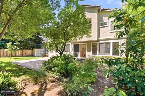 Exterior - 5148 Renaissance Ct, Fairfield, CA 94534 photo 6 of 8