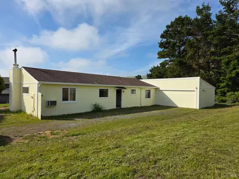477 Los Santos Dr, Bodega Bay, CA 94923