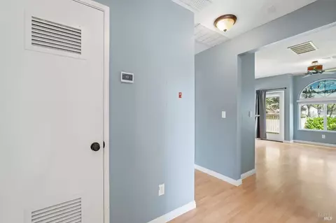 Entry Way - 801 Forest Run, Hercules, CA 94547 photo 1 of 1