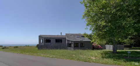 290 Del Mar Pt, The Sea Ranch, CA 95497