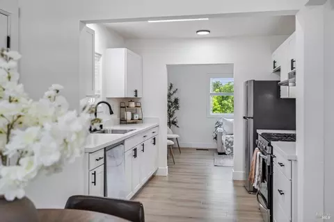 Kitchen - 2266 Monterey Ave, Martinez, CA 94553 photo 4 of 4
