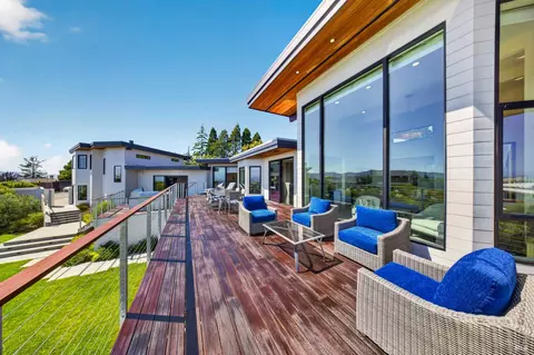 Exterior - 616 Ridge Rd, Tiburon, CA 94920 photo 11 of 14