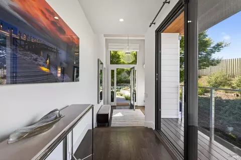 Entry Way - 616 Ridge Rd, Tiburon, CA 94920 photo 6 of 11