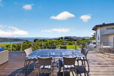 Exterior - 616 Ridge Rd, Tiburon, CA 94920 photo 8 of 14