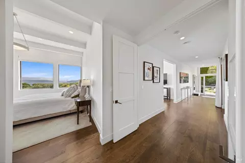 Entry Way - 616 Ridge Rd, Tiburon, CA 94920 photo 9 of 11