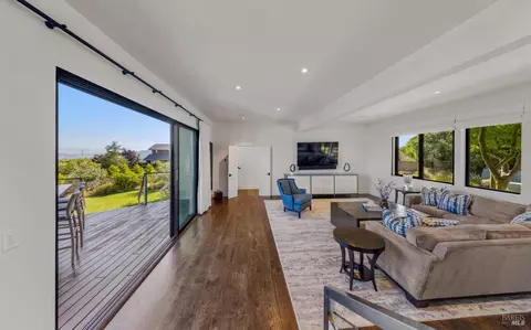 Living - 616 Ridge Rd, Tiburon, CA 94920 photo 6 of 10