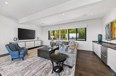Living - 616 Ridge Rd, Tiburon, CA 94920 photo 8 of 10
