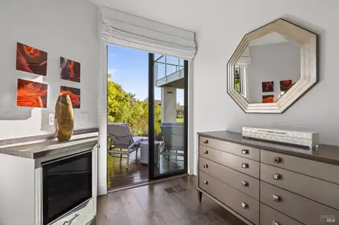 Bedroom - 616 Ridge Rd, Tiburon, CA 94920 photo 6 of 6