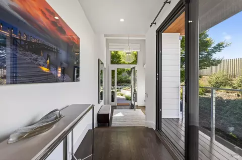 Entry Way - 616 Ridge Rd, Tiburon, CA 94920 photo 6 of 11