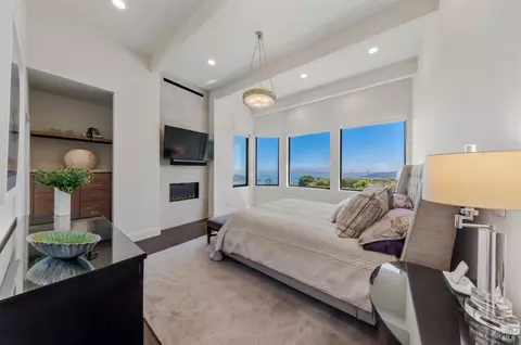 Bedroom - 616 Ridge Rd, Tiburon, CA 94920 photo 1 of 6