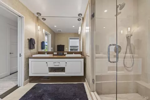 Bath - 616 Ridge Rd, Tiburon, CA 94920 photo 8 of 9