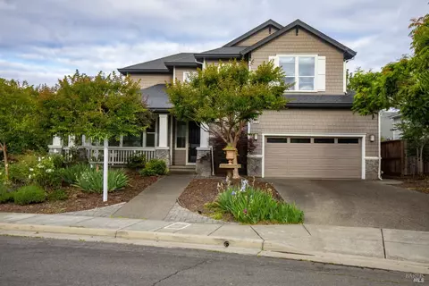 979 Lupine Ct, Healdsburg, CA 95448