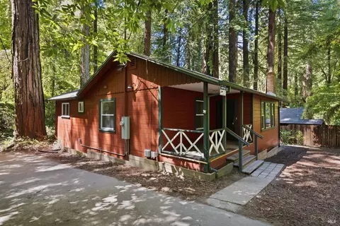 16255 Rio Nido Rd, Guerneville, CA 95446